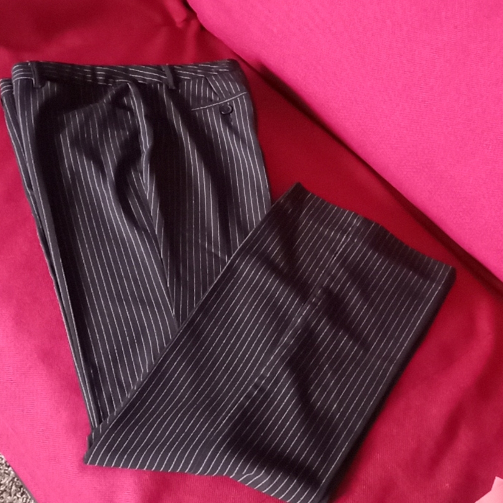 🌺 Limited Pinstripe Pants